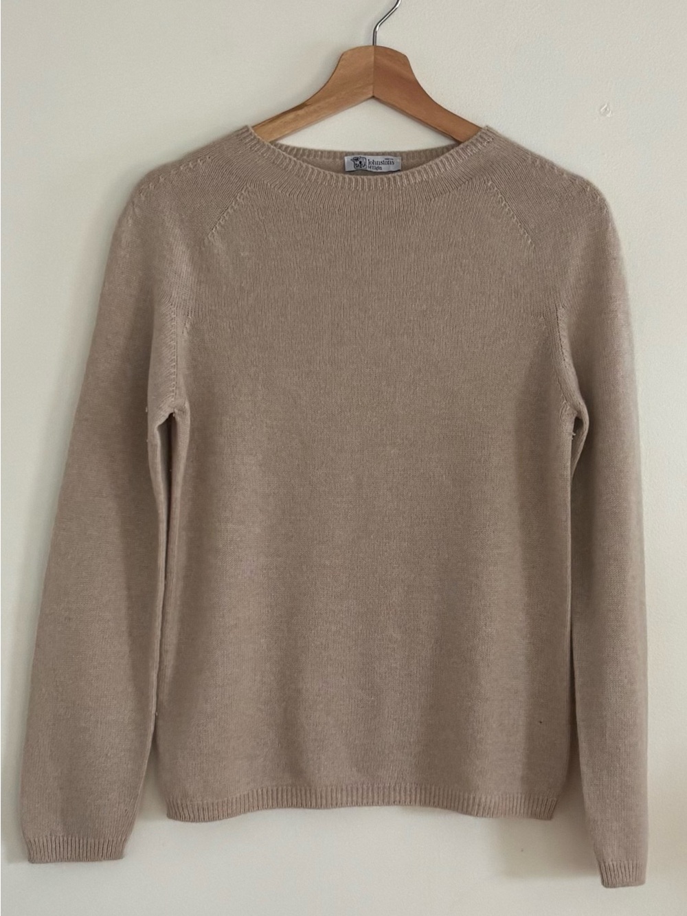 Johnstons of Elgin Classic 100% Cashmere Round Neck Jumper Made in Scotland Tan